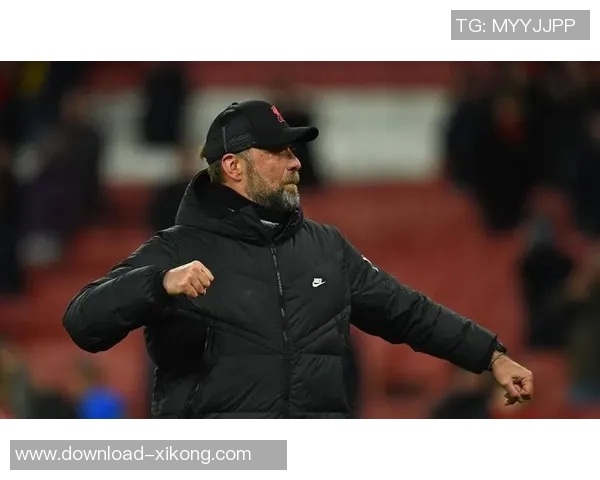 18岁恩迪亚耶因马内激励梦想穿上红军战袍与利物浦签约照片曝光